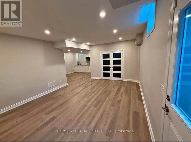 Photo - 3367 Post Rd