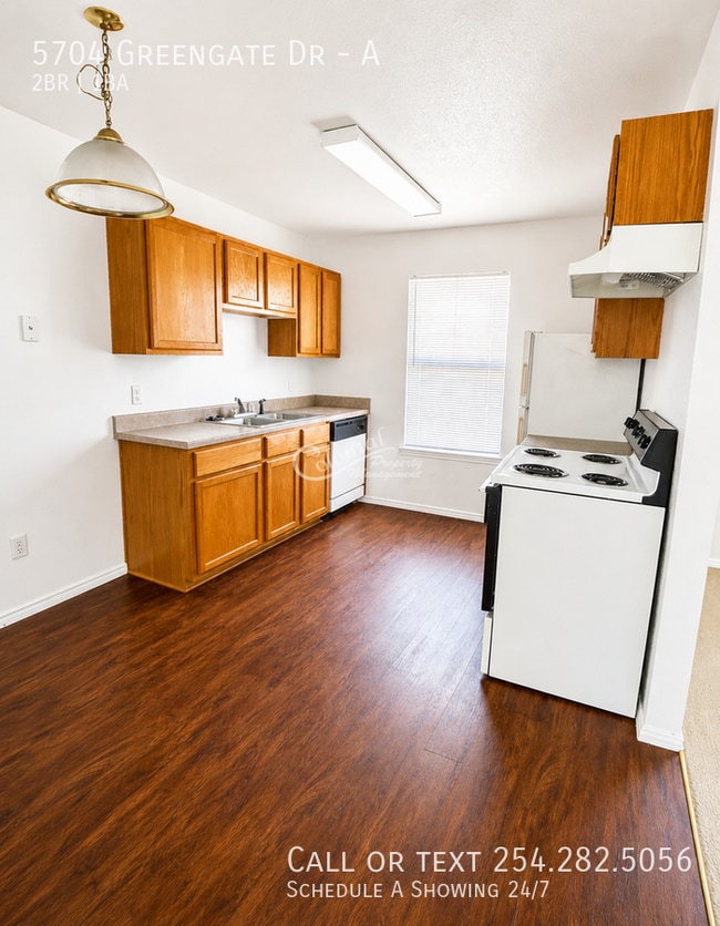 Photo - 5704 Greengate Dr