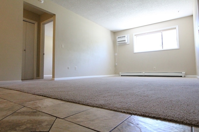 Building Photo - 1644 Kelby Dr Unit #4
