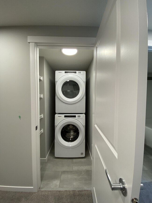 Photo - 1090 Mahogany Blvd SE