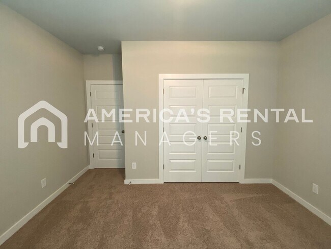 Photo - 170 Ridgeview Cir