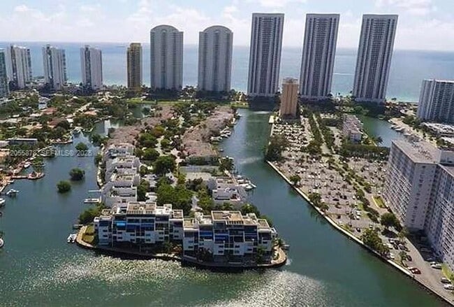 Photo - 456 Poinciana Island Dr