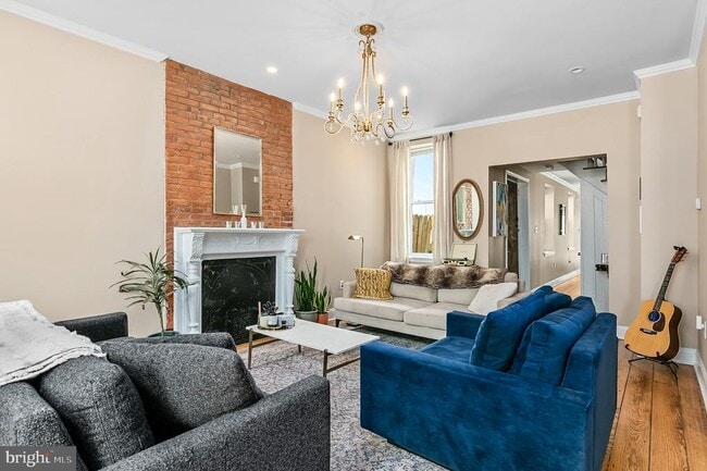 Photo - 963 N 6th St