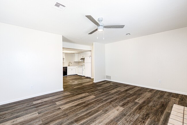 Photo - 4002 NW Ozmun Ave Unit A2