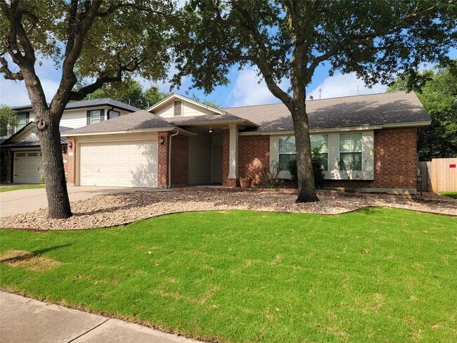 Building Photo - 3307 St Genevieve Dr