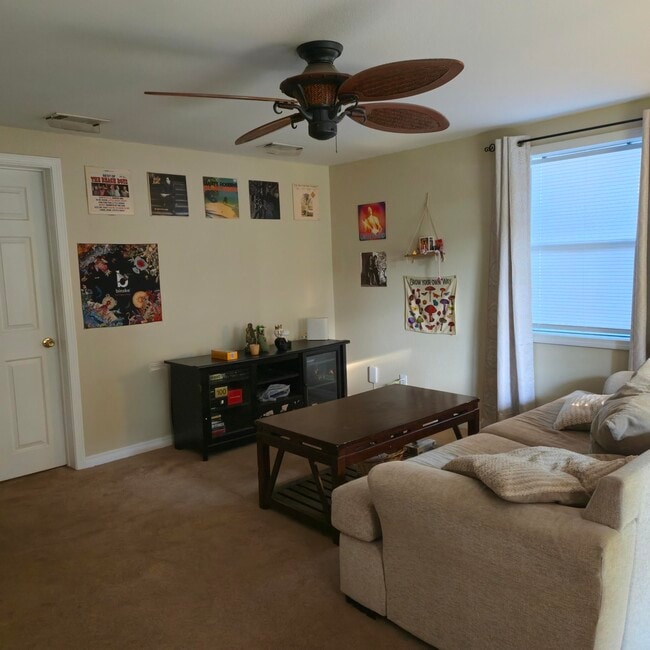 Photo - 106 Alabama Ave NW