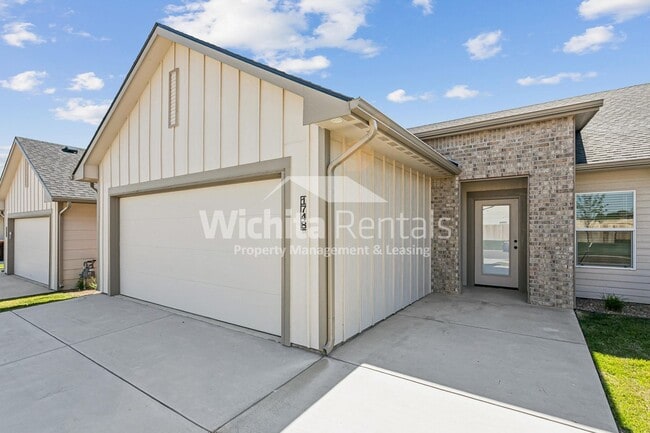 Photo - 1750-1750 S Hickory Creek St Unit 1748 S. Hickory Creek St.