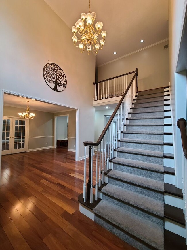 Photo - Six Bedroom Home in Park Ridge Estates