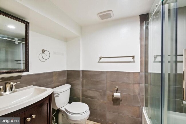 Photo - 1601 Thetford Rd