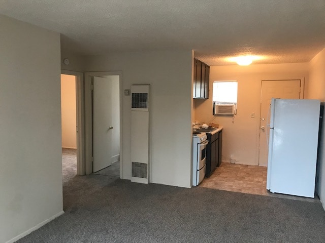 Photo - 707 Hall St