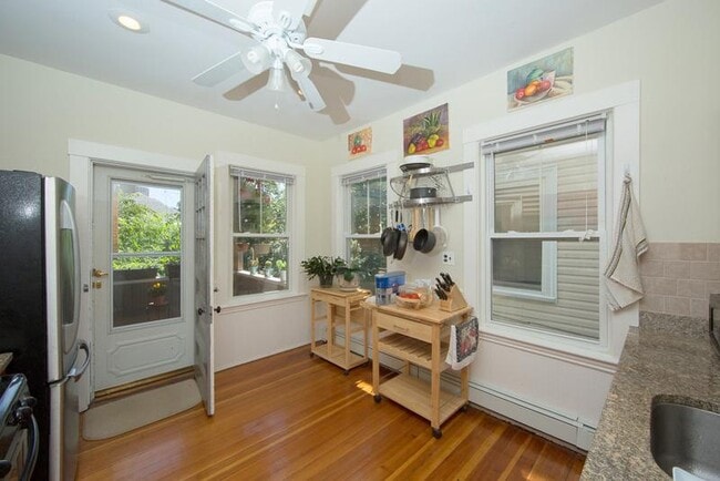 Photo - 102 Franklin St Unit 2