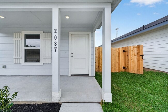Photo - 2037 E Gemini Dr