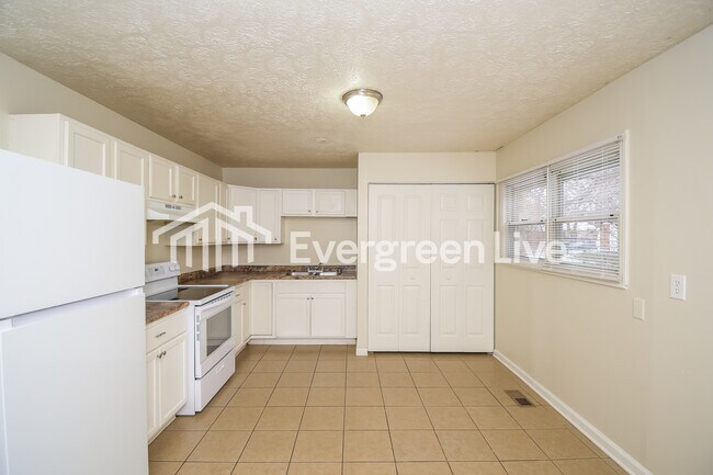 Photo - 8724 Montery Rd