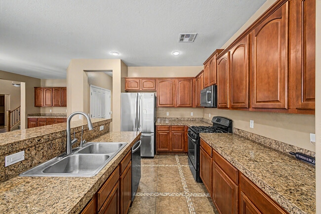 Photo - 3928 E Parkview Dr