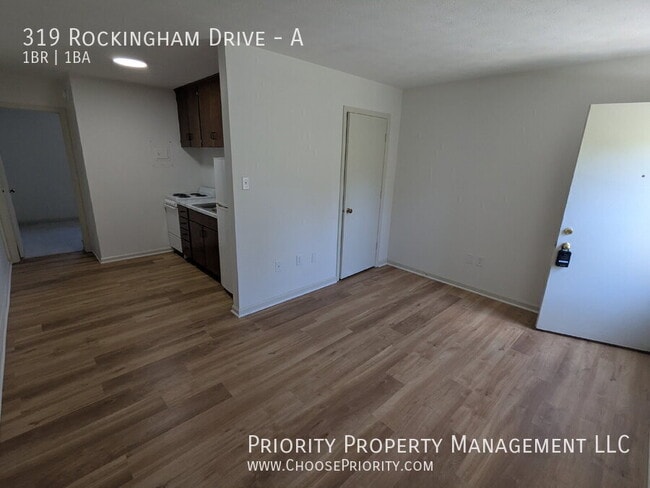 Photo - 319 Rockingham Dr Unit A