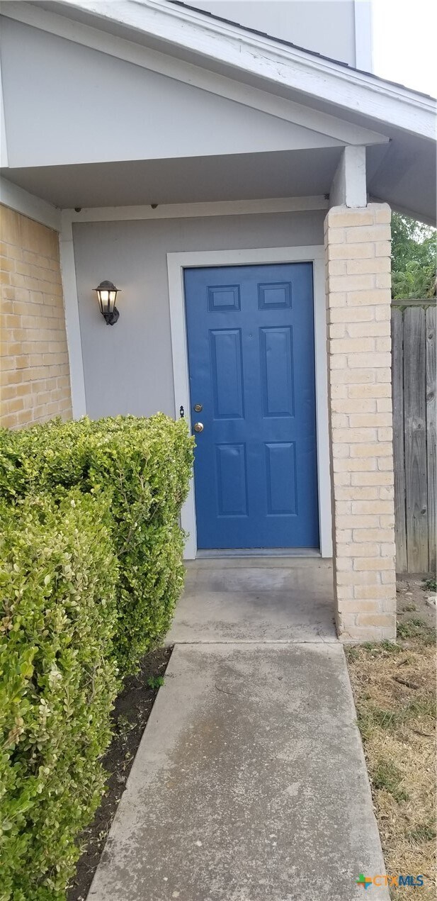 Photo - 1109 Wales Dr