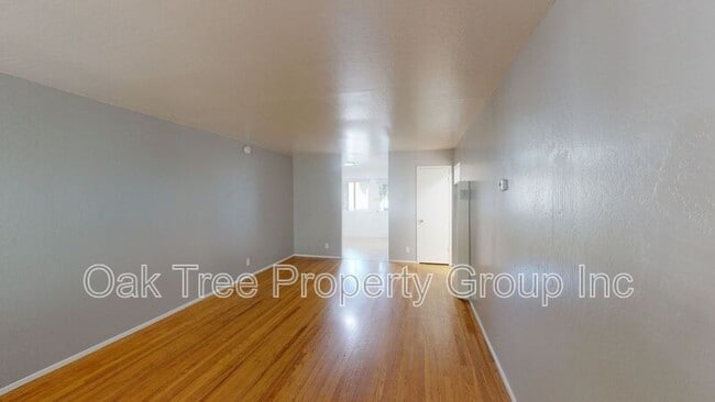 Photo - 2429-2429 Humboldt Ave