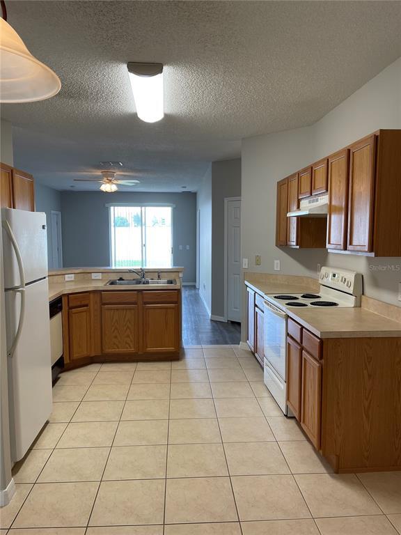 Photo - 606 Sunset View Dr