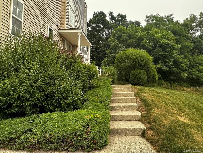 Photo - 2402 Rockledge Ct