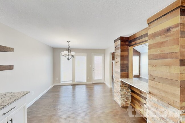 Photo - 2116 SW Chase Dr