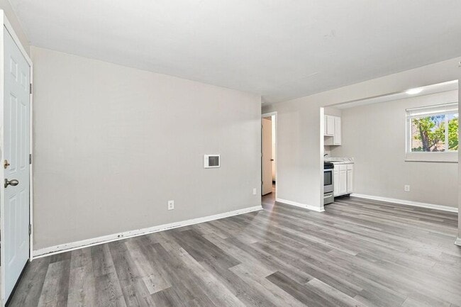 Photo - 141 Stevens Ave