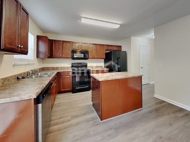 Photo - 133 Mount Olivet Dr