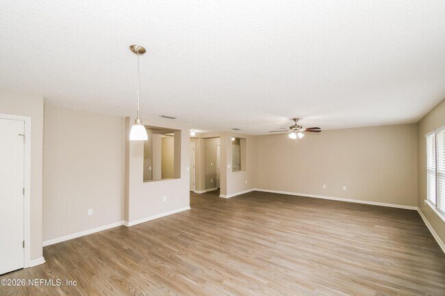 Photo - 11533 Brian Lakes Dr N