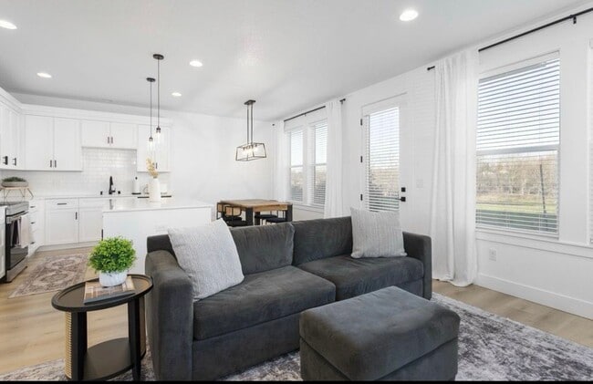 1505 NW 5th St