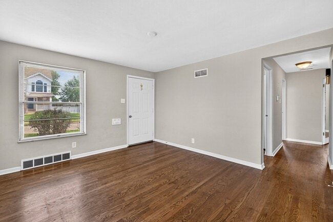 Photo - 8106 Fawn Ave