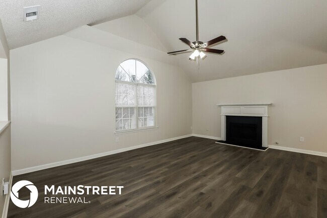 Photo - 4153 Ward Lake Trail