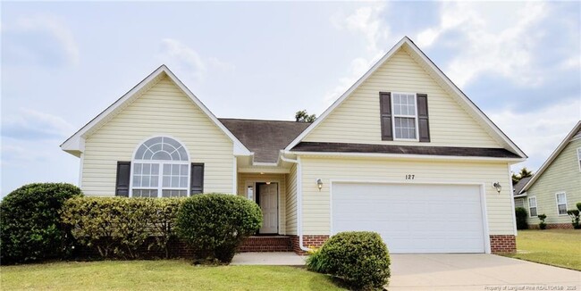 Building Photo - 127 Blue Water Dr
