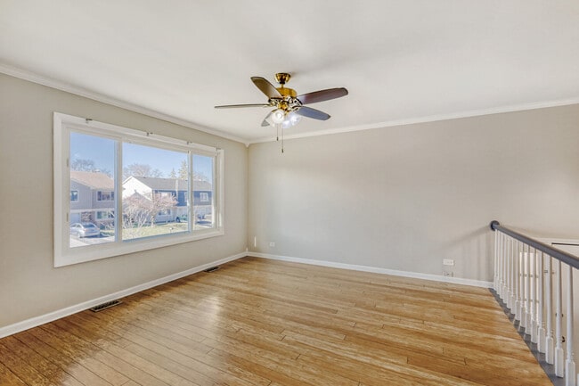 Photo - 2058 Leeward Ln