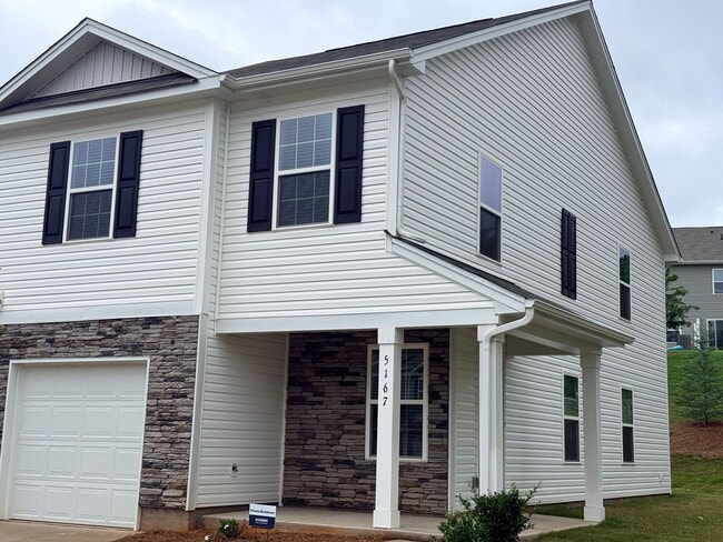 Building Photo - 5167 Hyrule Dr