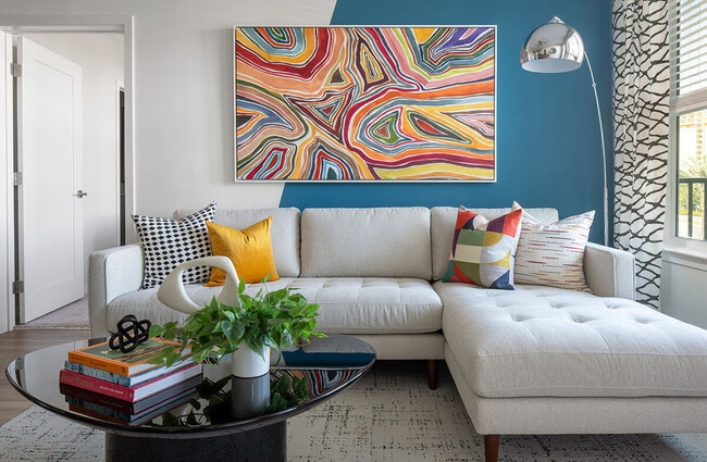 Photo - Aventon Opal