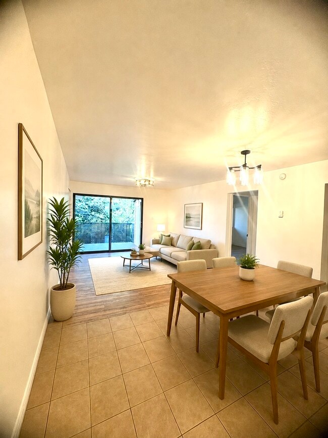 Building Photo - 3200 S Litzler Dr Unit 3200 Litzler Dr #21-234