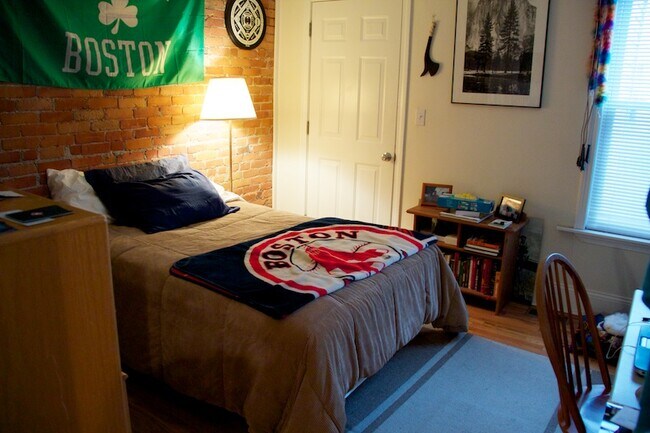 Photo - 23 Aspinwall Ave Unidad 2