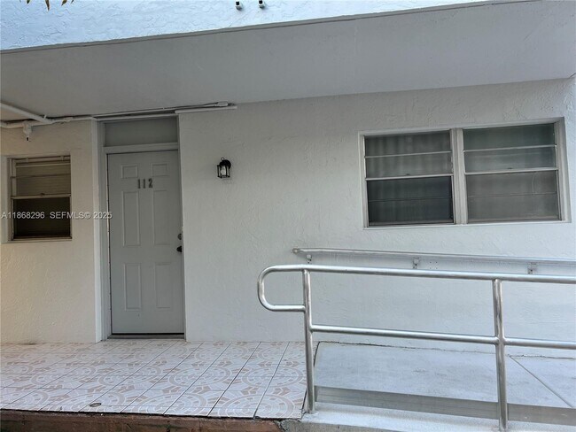Photo - 3551 NE 169th St Unit 112