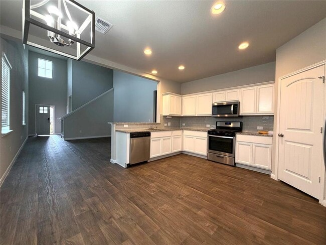 Photo - 14017 Macquarie Dr