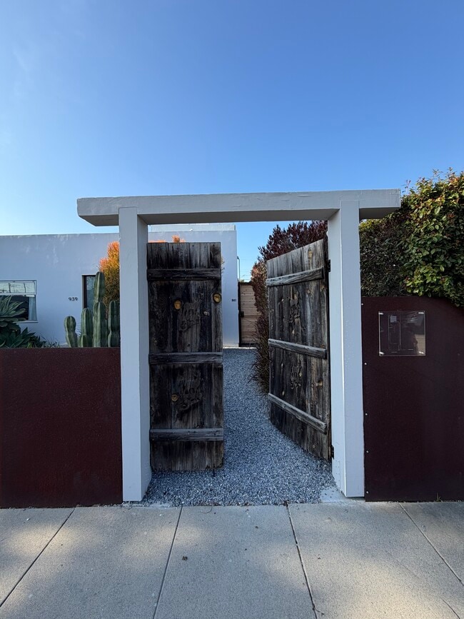 front entry gate- shared with front house - 939 Indiana Ave Unit Architect-Designed ADU