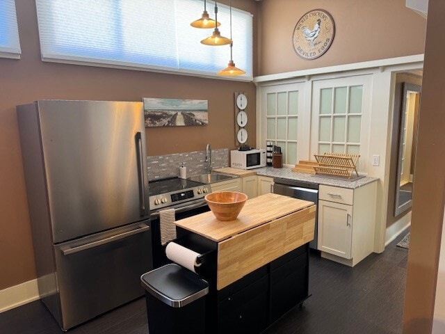 Photo - 651 Park Ave