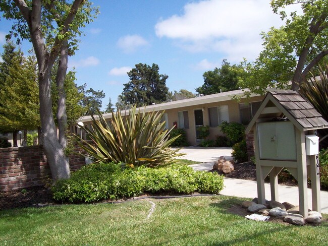 20200 Forest Ave