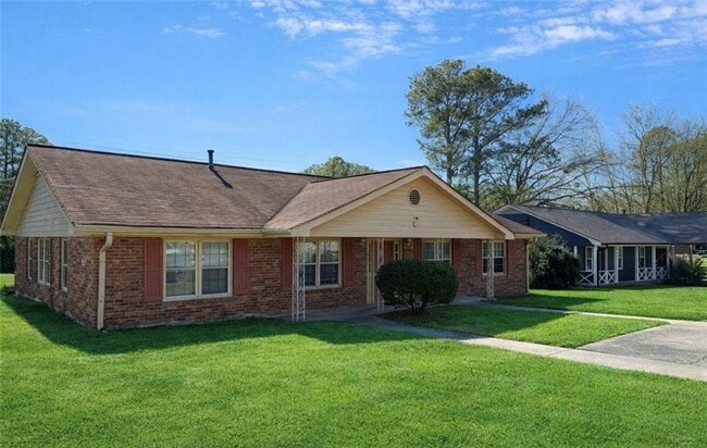 Building Photo - 848 Wilson Cir SW