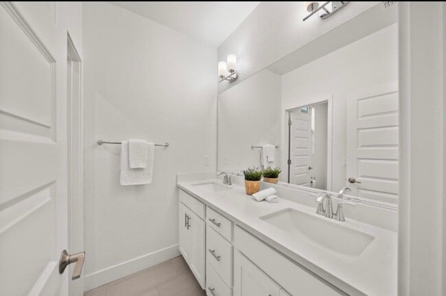 Photo - 10523 Tenor Way
