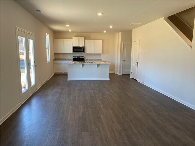 38 Walnut Grv Wy