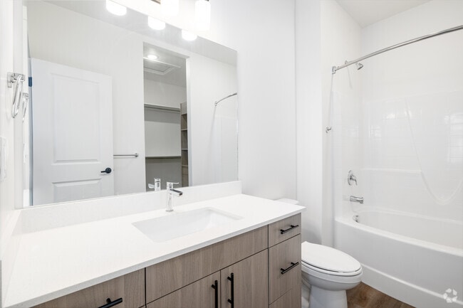 2BR, 2.5BA - 1,150SF - Primary Bathroom