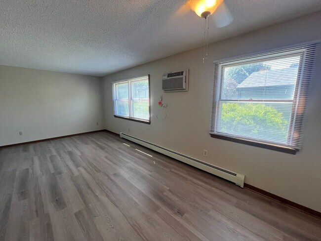 1846 37th St NW Unit A1846-D