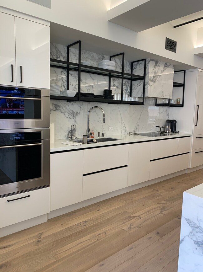 Photo - 849 S Broadway Unit 812