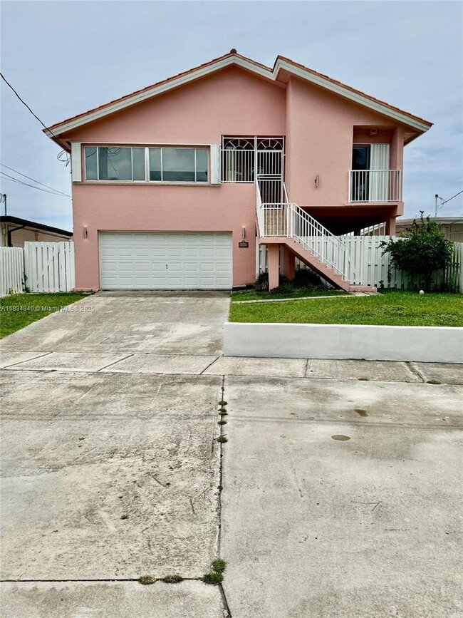 Photo - 10911 N Bayshore Dr