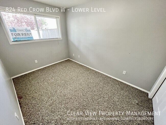 Photo - ?? 3 Bedroom Lower Suite with Utilities included in West Lethbridge! Unit Lower Level