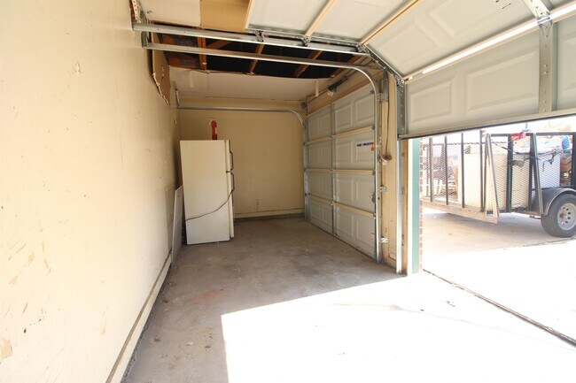 Photo - 3303 Brookbend Dr